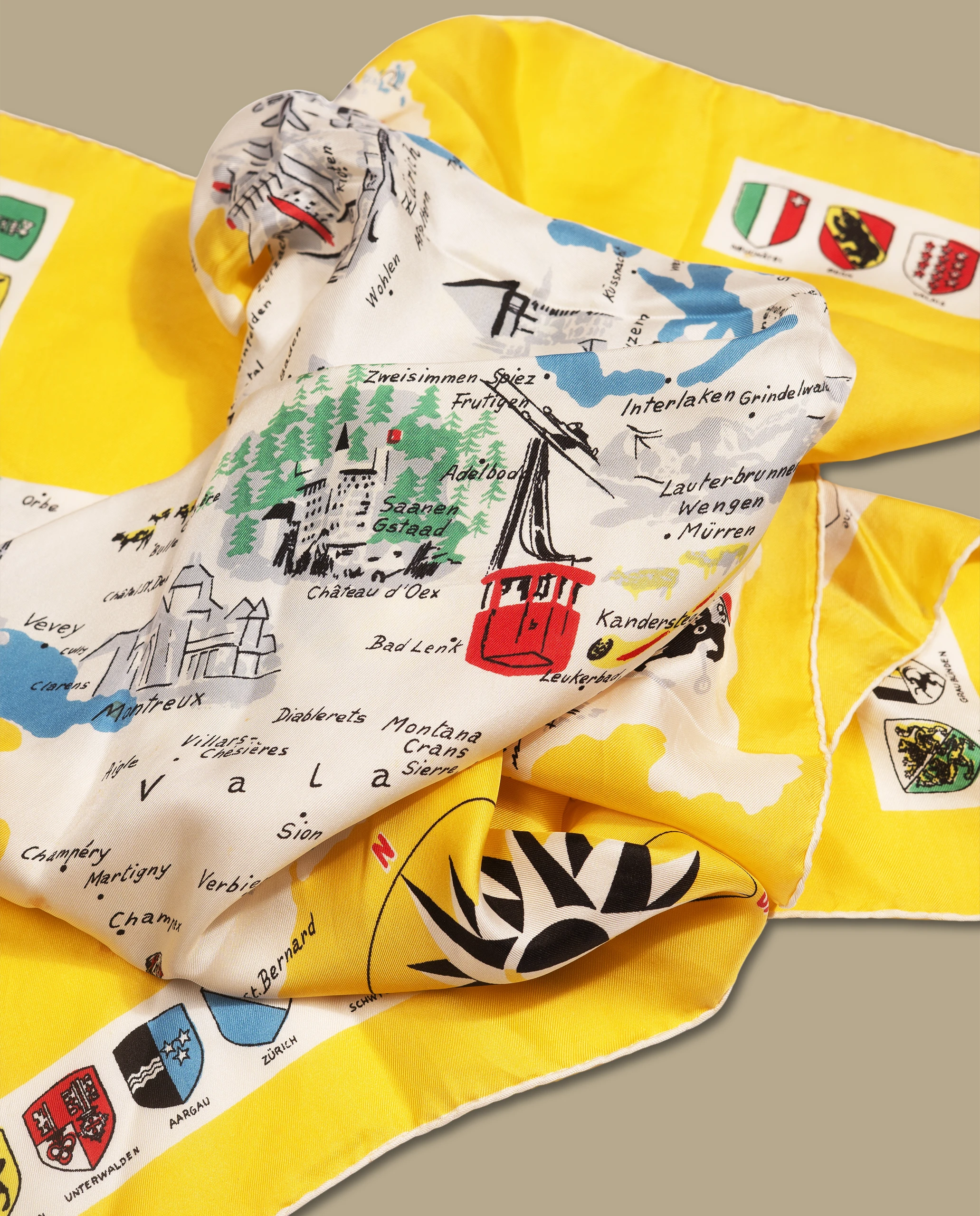 FOULARD CARTE DE LA SUISSE . – Image 3